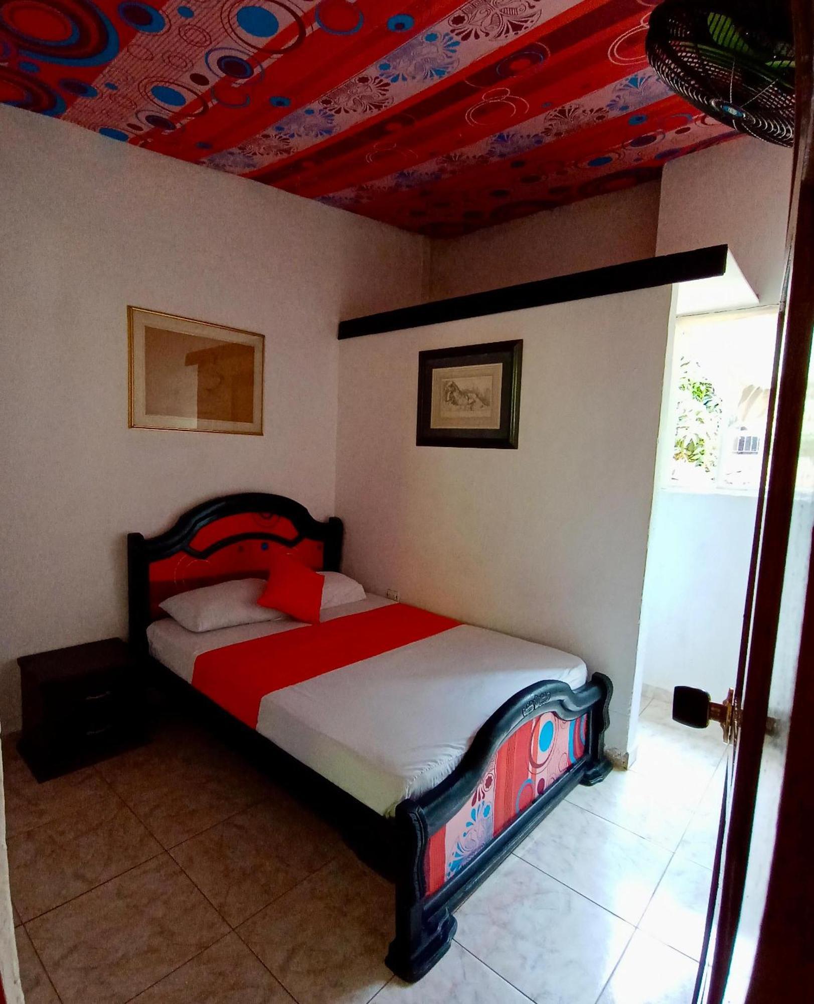 Hostal Las Mariposas مينسا المظهر الخارجي الصورة