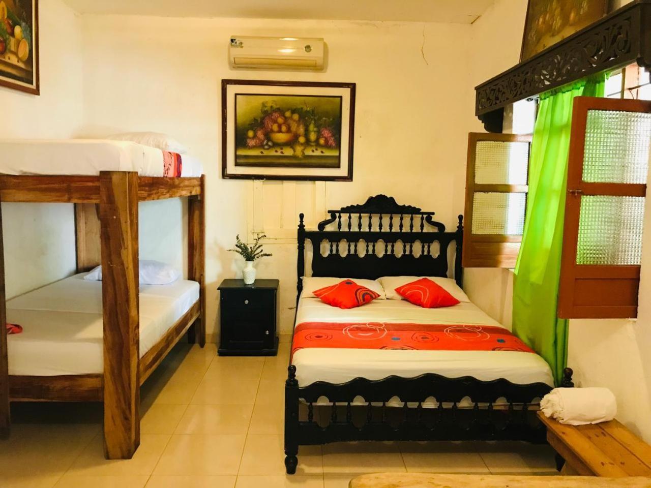 Hostal Las Mariposas مينسا المظهر الخارجي الصورة